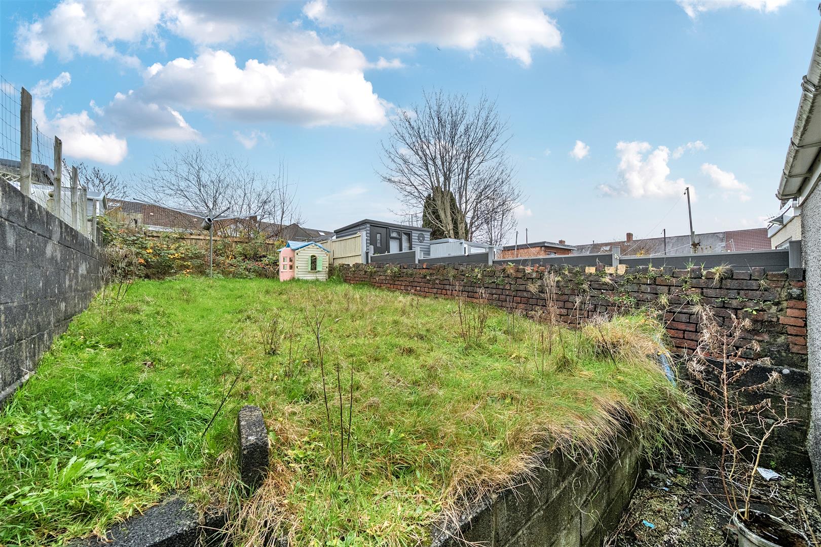 Cecil Street, Manselton, Swansea, SA5 8QW